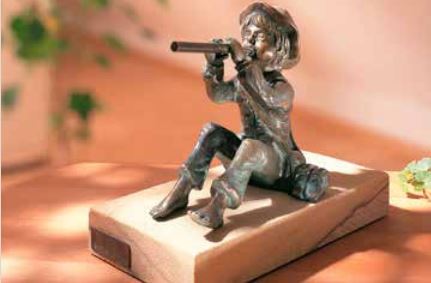 Bronzefigur Toni mini